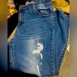 Rock and Royal ankle jeans